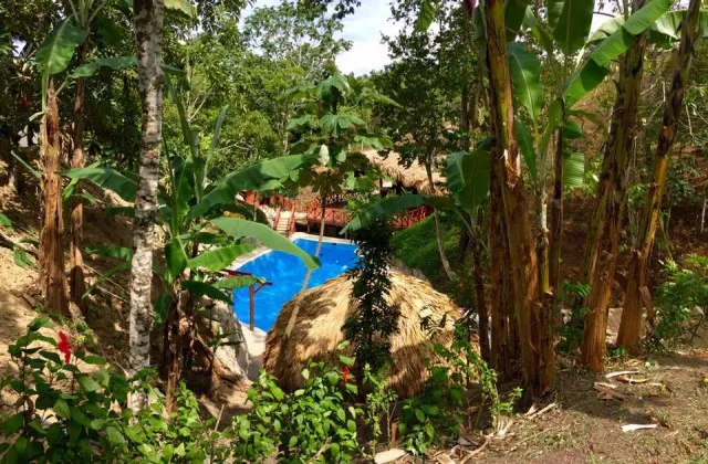 Fabulous Village Ecological Resort piscina 2